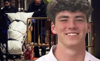 police lights outside Chicago home scene